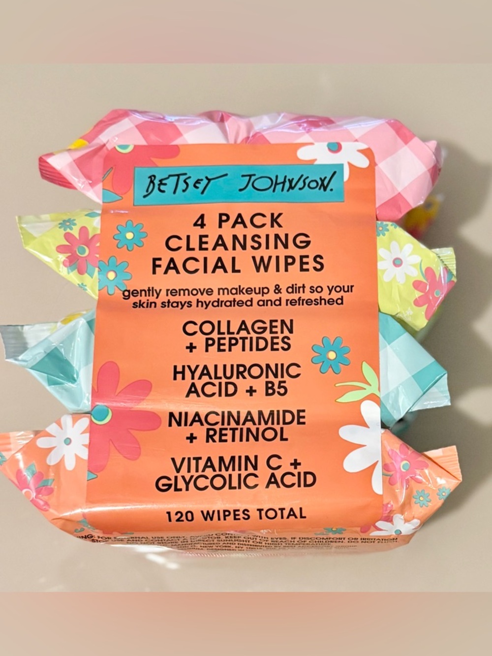 Betsey Johnson Orange Floral 4-Pack Cleansing Facial Wipes - Picture 1 of 3